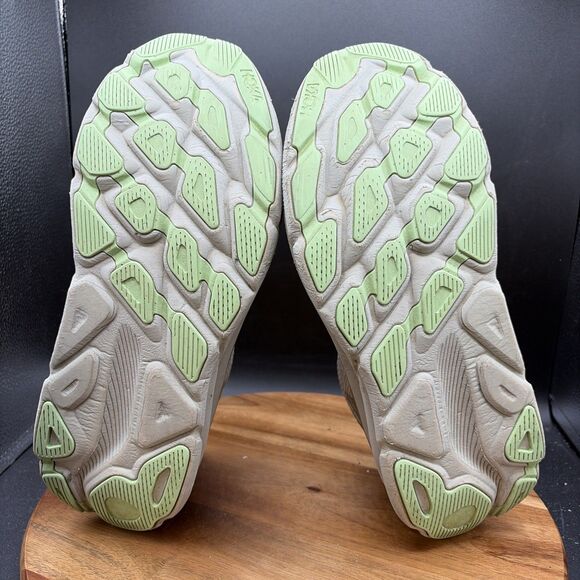 Hoka One One Clifton 9 Mens Size 10 D Running Shoes Green Athletic Sneakers main image 4
